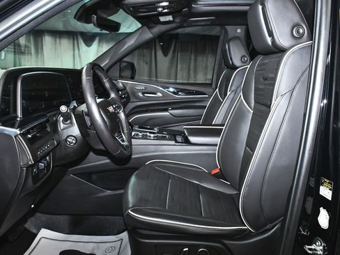 Used 2023 Cadillac Escalade Sport AWD/4WD image 43