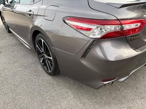 Used 2019 Toyota Camry XSE image 19