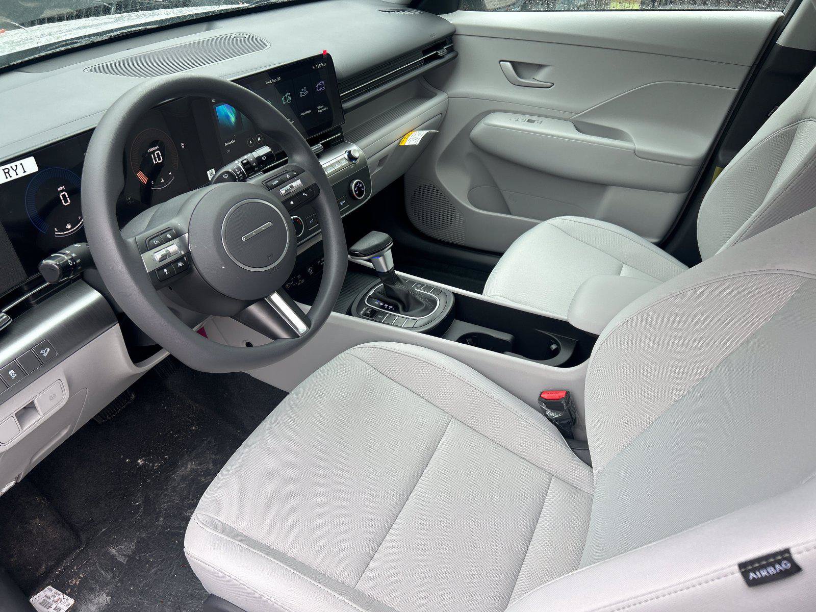New 2027 Hyundai Kona SE AWD/4WD image 13