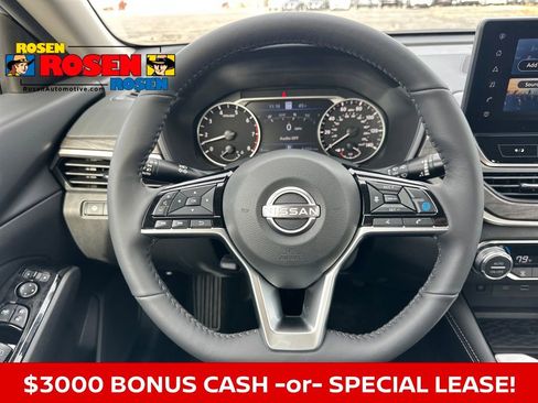 New 2025 Nissan Altima 2.5 SL image 16