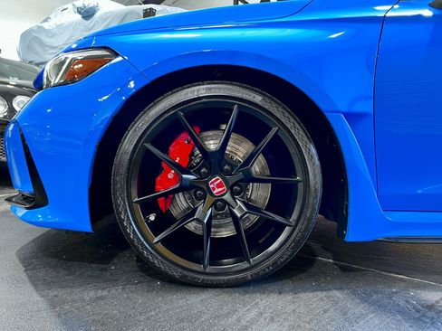Used 2025 Honda Civic Type R image 25