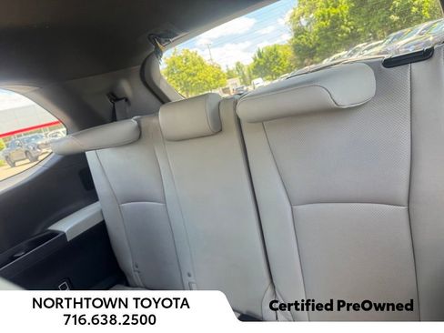 Used 2025 Toyota Grand Highlander AWD Hybrid image 17