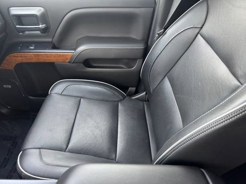Used 2018 Chevrolet Silverado 1500 High Country AWD/4WD image 22