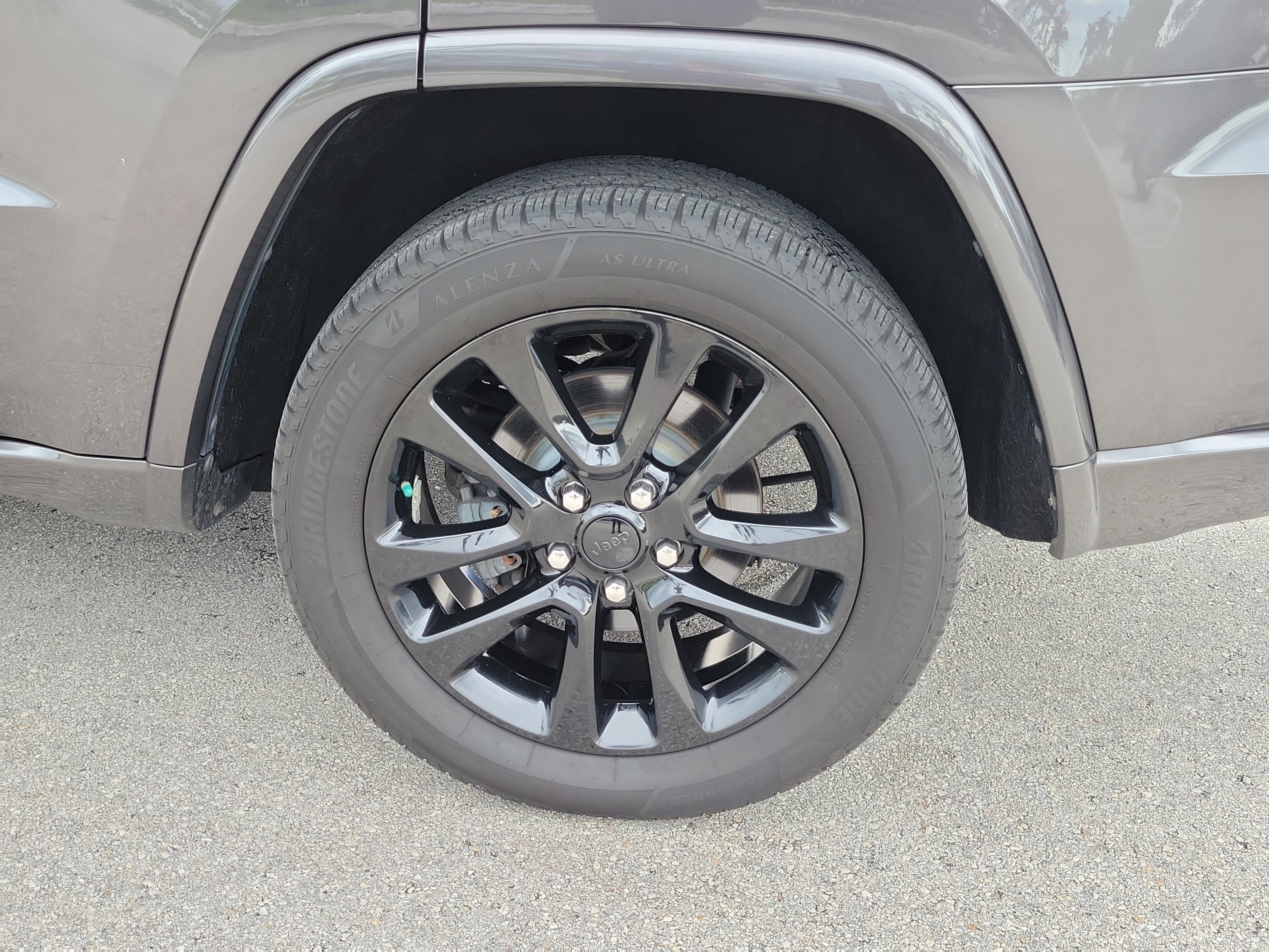 Used 2019 Jeep Grand Cherokee Altitude RWD image 27