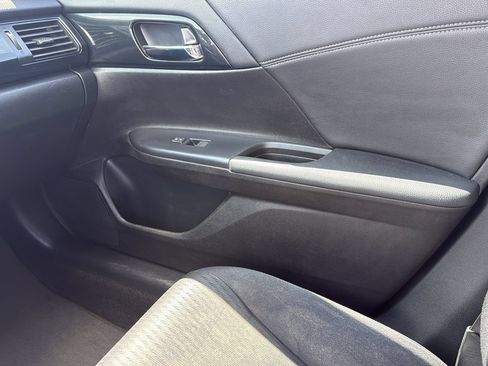 Used 2013 Honda Accord Sport image 23