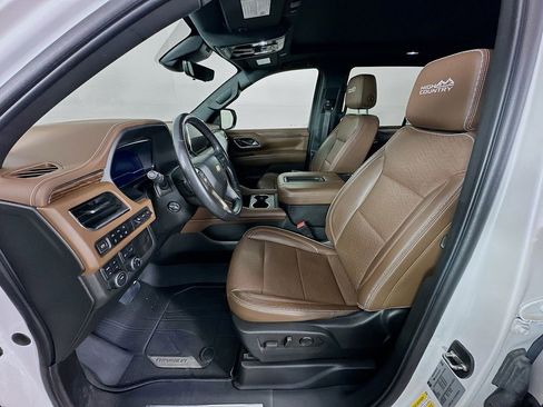 Used 2023 Chevrolet Tahoe High Country AWD/4WD image 29