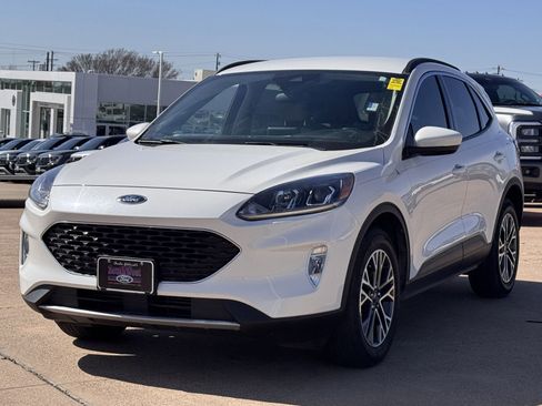 Used 2020 Ford Escape SEL image 8