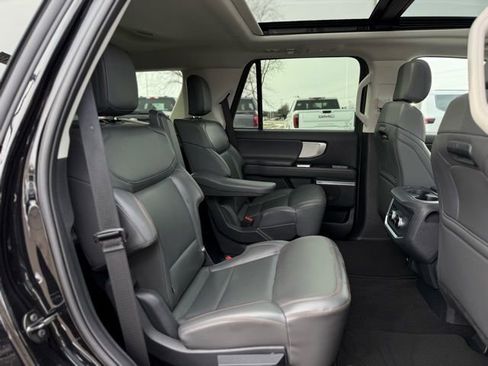 Used 2025 Ford Expedition Active image 25