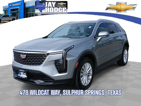 Used 2024 Cadillac XT4 Luxury w/ Cold Weather Package image 1