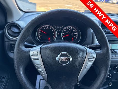 Used 2018 Nissan Versa SV image 16