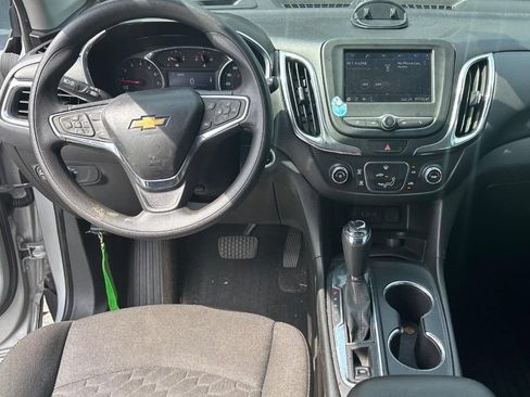 Used 2020 Chevrolet Equinox LT FWD image 5
