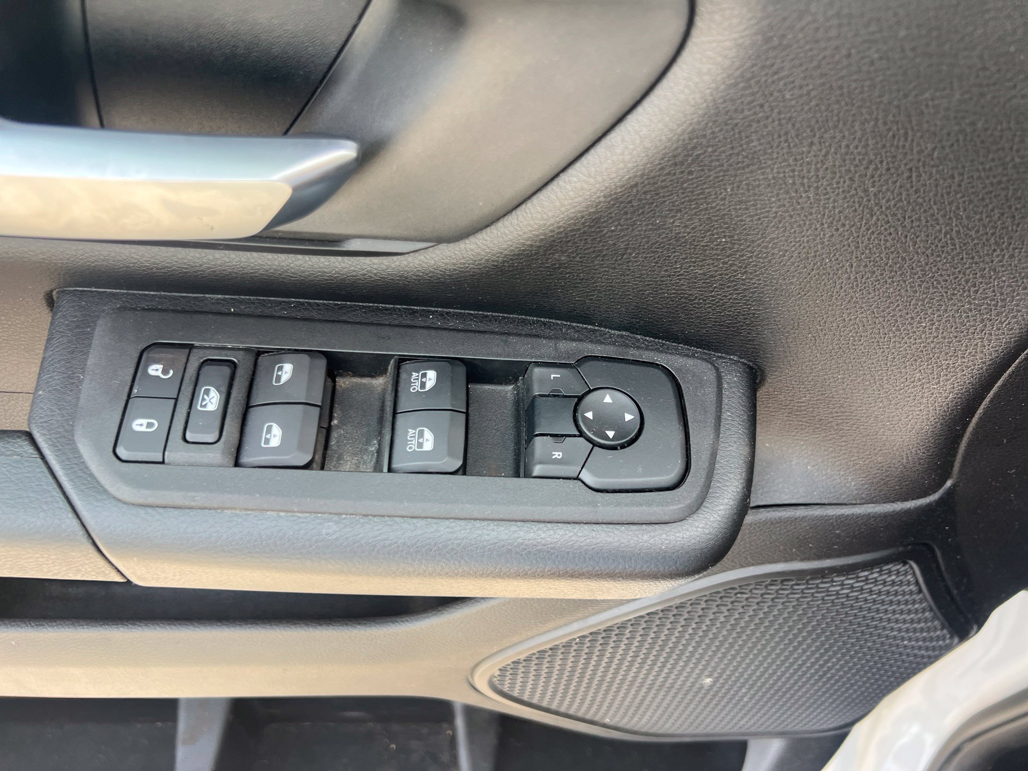 Used 2025 RAM 1500 Tradesman w/ Night Edition AWD/4WD image 21