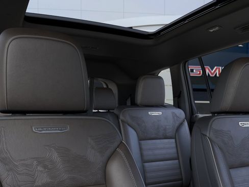 New 2026 GMC Acadia Denali Ultimate FWD image 24