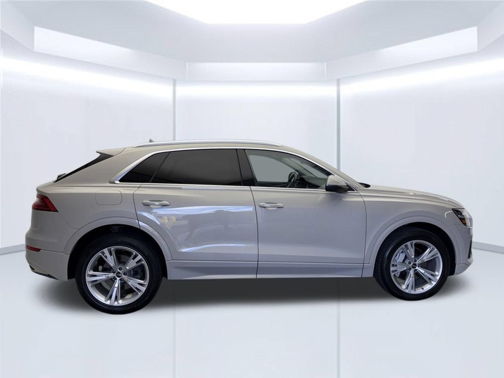 Certified 2023 Audi Q8 Premium AWD/4WD image 7
