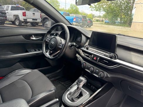 Used 2020 Kia Forte GT-Line FWD image 13