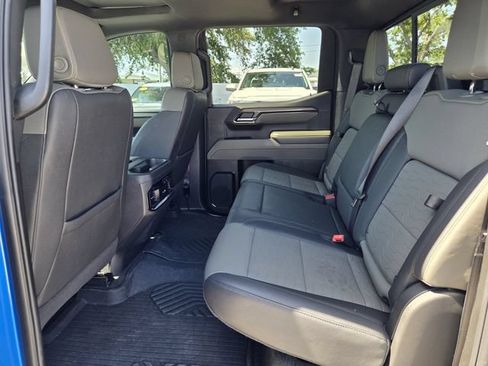 Used 2025 Chevrolet Silverado 1500 ZR2 w/ ZR2 Bison Edition AWD/4WD image 18