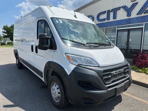 Used 2023 RAM ProMaster 2500 FWD image 2