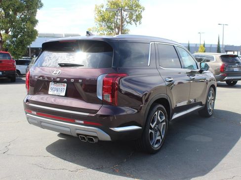 Used 2023 Hyundai Palisade Limited w/ Cargo Package FWD image 7