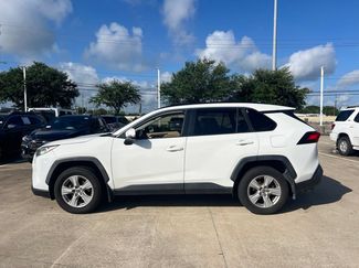 Used 2019 Toyota RAV4 XLE w/ Convenience Package FWD video 1