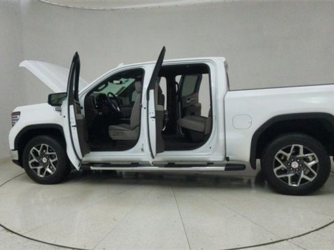 Used 2024 GMC Sierra 1500 SLT w/ SLT Premium Plus Package image 72