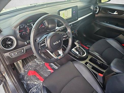 Used 2023 Kia Forte GT-Line w/ GT-Line Technology Package FWD image 9
