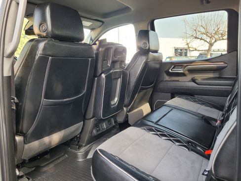 Used 2024 Chevrolet Silverado 1500 RST w/ Z71 Off-Road Package image 13