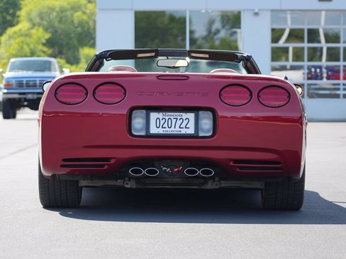 Used 2001 Chevrolet Corvette Convertible w/ Preferred Equipment Group2 RWD image 4
