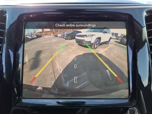 Certified 2019 Jeep Cherokee Limited image 14