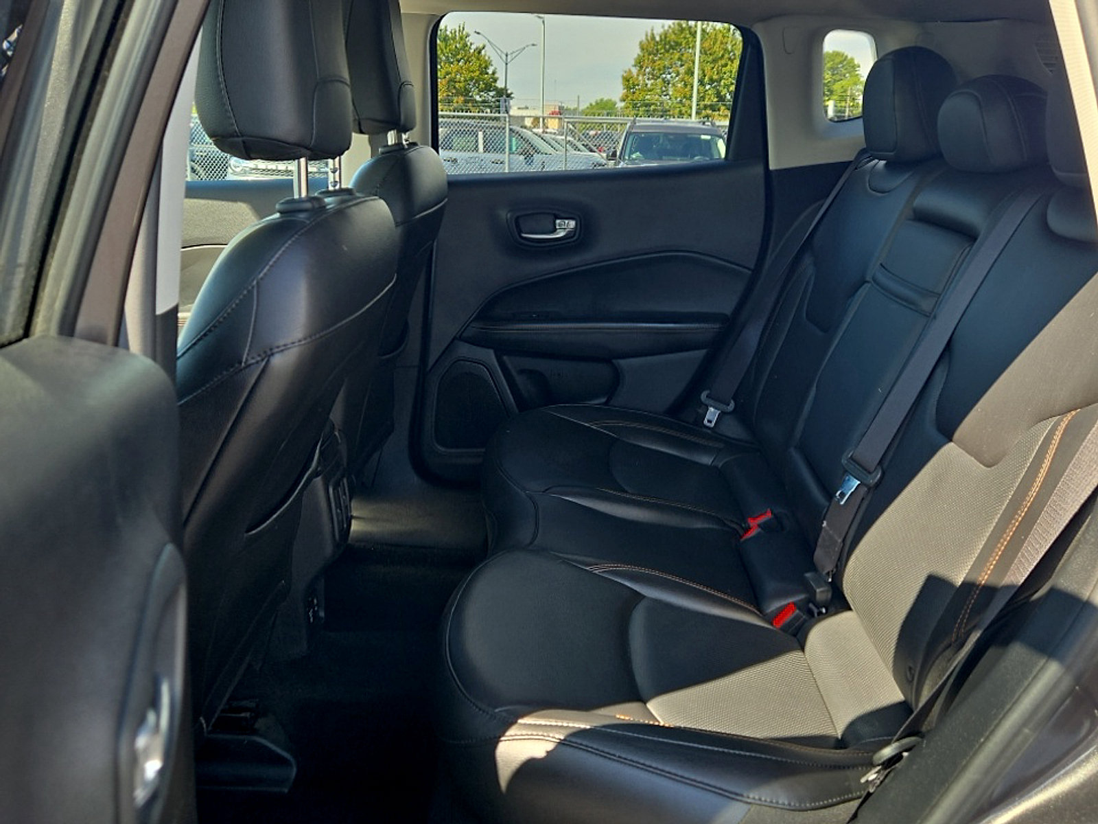Used 2019 Jeep Compass Limited FWD image 21