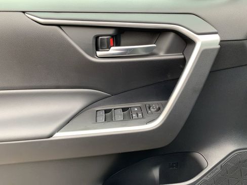 New 2025 Toyota RAV4 SE image 11