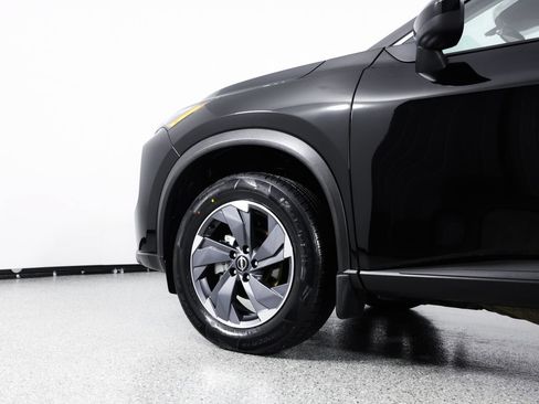 Used 2025 Nissan Rogue SV FWD image 6