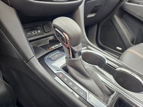 Used 2022 Chevrolet Equinox Premier image 44