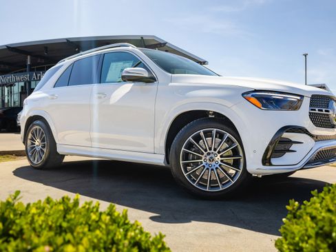New 2026 Mercedes-Benz GLE 450 GLE 450 image 2