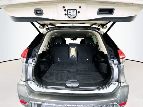 Used 2019 Nissan Rogue SV AWD/4WD image 23