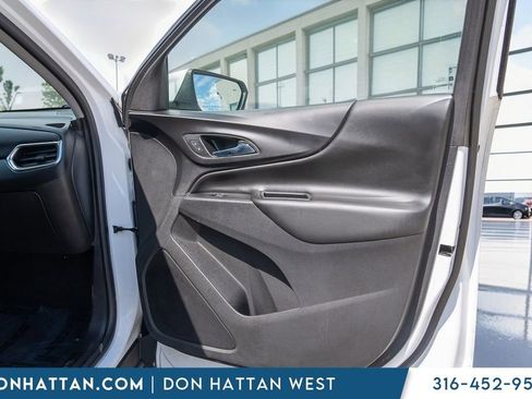 Used 2019 Chevrolet Equinox LT FWD image 23