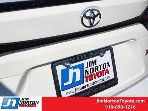 Used 2025 Toyota Corolla XSE FWD image 11