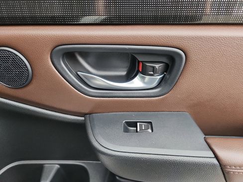 Used 2023 Honda Pilot Elite image 34