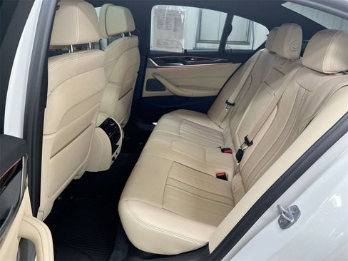 Used 2019 BMW M550i xDrive w/ Premium Package image 24