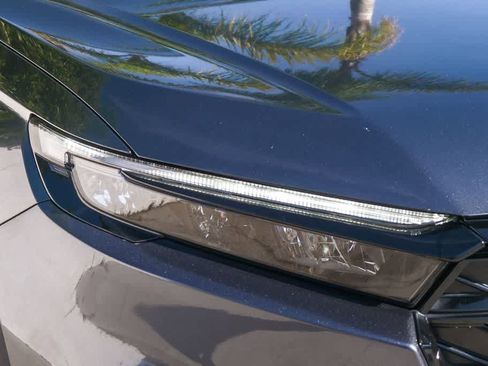 Used 2023 Honda CR-V Sport image 4