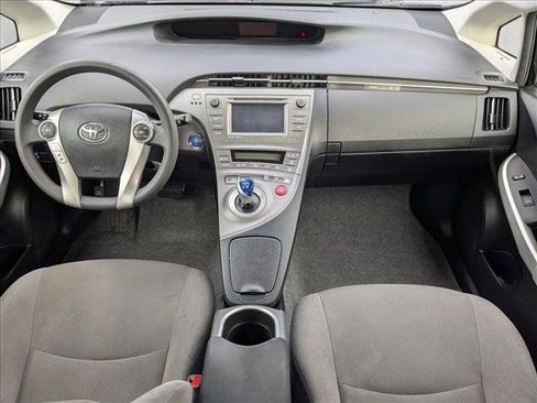 Used 2015 Toyota Prius Three image 15