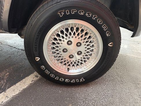 Used 1996 Jeep Cherokee 4WD 4-Door image 24