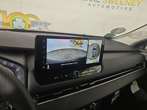 New 2025 Mitsubishi Outlander SE image 21