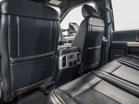 Used 2022 Ford F350 Lariat w/ Lariat Value Package AWD/4WD image 38