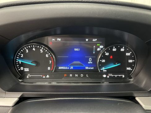 Used 2021 Ford Explorer XLT w/ Equipment Group 202A AWD/4WD image 11