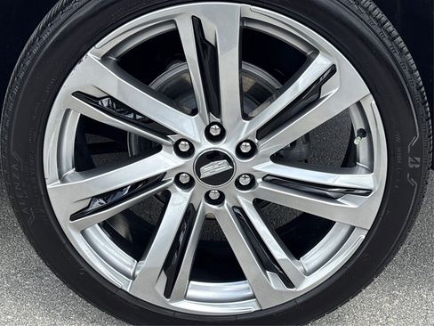 Certified 2025 Cadillac Escalade ESV Sport Platinum AWD/4WD image 14