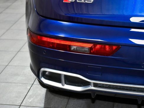 Used 2018 Audi SQ5 Premium Plus w/ Navigation Package image 90