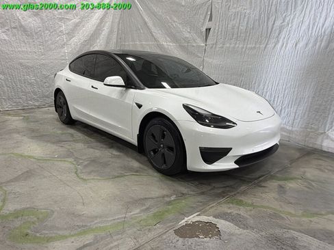 Used 2022 Tesla Model 3 Long Range AWD/4WD image 2