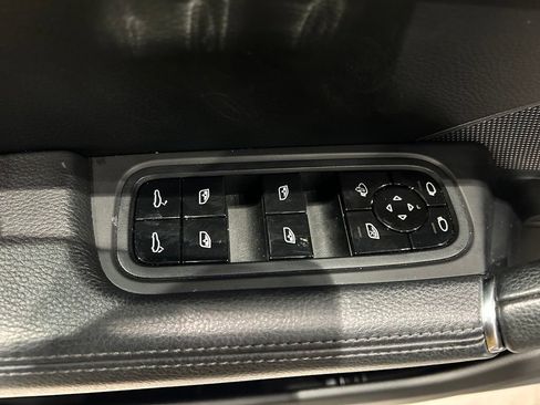 Used 2021 Porsche Cayenne S AWD/4WD image 10