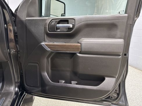 Used 2021 Chevrolet Silverado 1500 LT Trail Boss w/ Bed Protection Package AWD/4WD image 16