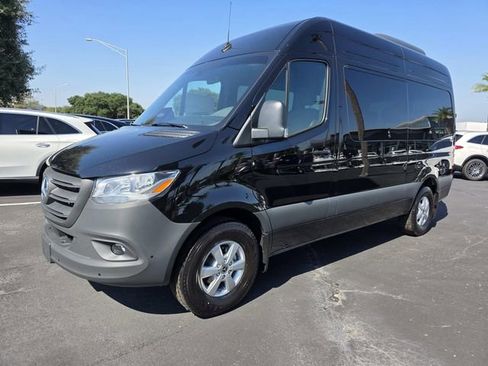New 2025 Mercedes-Benz Sprinter 2500 image 2
